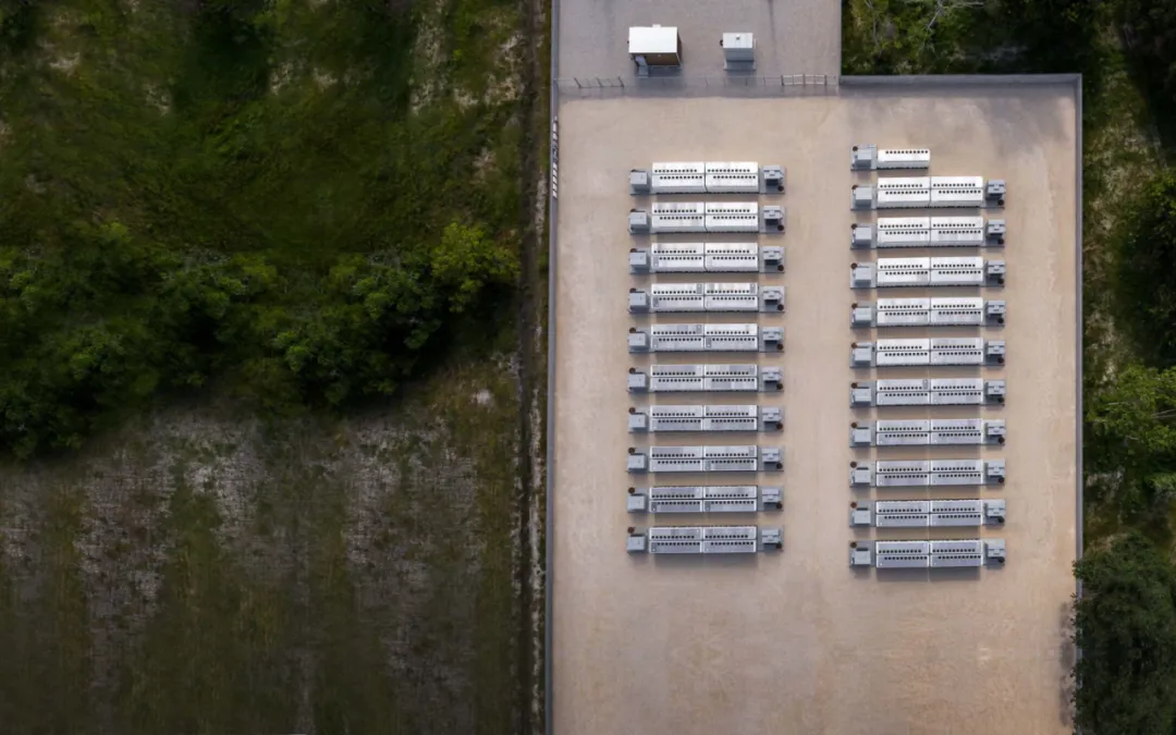 特斯拉十周年：上海储能超等工厂开工，规划年产1万台商用储能电池